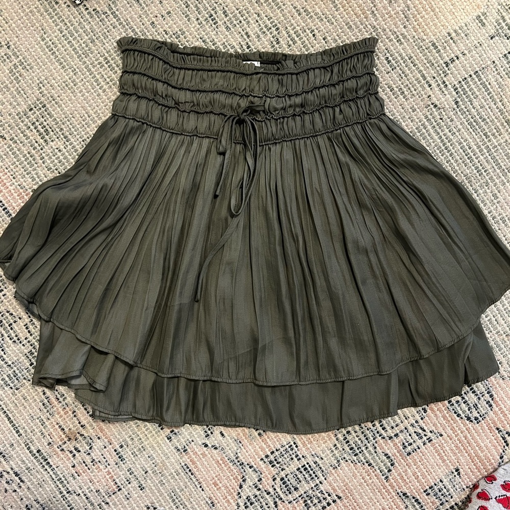 Vestique flowy mini skirt
